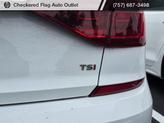 Thumbnail of 2017 Pure White Volkswagen Passat
