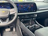 Thumbnail of 2026 Lakeshore Blue Metallic Chevrolet Traverse