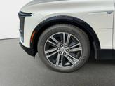Thumbnail of 2025 Crystal White Tricoat Cadillac LYRIQ