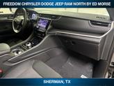 Thumbnail of 2025 Diamond Black Crystal Pearlcoat Jeep Grand Cherokee
