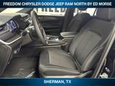 Thumbnail of 2025 Diamond Black Crystal Pearlcoat Jeep Grand Cherokee