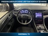 Thumbnail of 2025 Diamond Black Crystal Pearlcoat Jeep Grand Cherokee