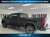 Thumbnail of 2022 Onyx Black GMC Sierra 2500