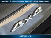 Thumbnail of 2024 Diamond Black Crystal Pearlcoat Jeep Grand Cherokee