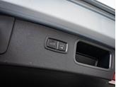 Thumbnail of 2021 Dolomite Silver Metallic Porsche Macan