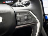 Thumbnail of 2022 Bright White Clearcoat Jeep Grand Cherokee