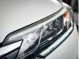 Thumbnail of 2016 White Diamond Pearl Honda CR-V