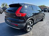 Thumbnail of 2020 Onyx Black Metallic Volvo XC40