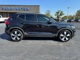 Thumbnail of 2020 Onyx Black Metallic Volvo XC40