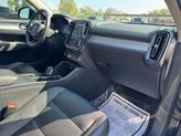 Thumbnail of 2020 Onyx Black Metallic Volvo XC40