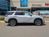 Thumbnail of 2025 Brilliant Silver Metallic Nissan Pathfinder