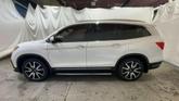 Thumbnail of 2022 Platinum White Pearl Honda Pilot