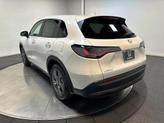 Thumbnail of 2026 Platinum White Pearl Honda HR-V