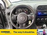 Thumbnail of 2016 Silver Jeep Compass