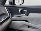 Thumbnail of 2025 Snow White Pearl Kia Sorento Hybrid