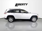 Thumbnail of 2022 Silver Zynith Jeep Grand Cherokee