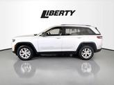 Thumbnail of 2022 Silver Zynith Jeep Grand Cherokee
