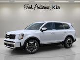 Thumbnail of 2025 Glacial White Pearl Kia Telluride