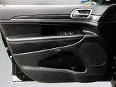 Thumbnail of 2019 Diamond Black Crystal Pearlcoat Jeep Grand Cherokee