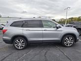 Thumbnail of 2017 Gray Honda Pilot