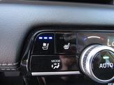 Thumbnail of 2025 Platinum White Pearl Honda Pilot