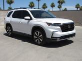 Photo of 2025 Platinum White Pearl Honda Pilot