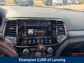 Thumbnail of 2020 Bright White Clearcoat Jeep Grand Cherokee