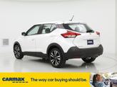 Thumbnail of 2020 White Nissan Kicks