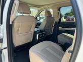 Thumbnail of 2024 Oxford White Ford Expedition Max
