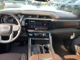 Thumbnail of 2025 White Frost Tricoat GMC Sierra 2500