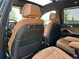 Thumbnail of 2026 Carbon Black Metallic BMW X7