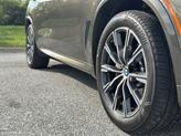Thumbnail of 2022 Manhattan Green Metallic BMW X5