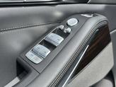 Thumbnail of 2025 Mineral White Metallic BMW X7