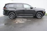 Thumbnail of 2025 Diamond Black Crystal Pearlcoat Jeep Grand Cherokee L