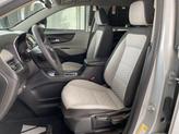 Thumbnail of 2019 Silver Ice Metallic Chevrolet Equinox