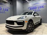 Thumbnail of 2022 Carrara White Metallic Porsche Macan