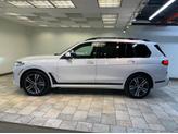 Thumbnail of 2022 Alpine White BMW X7