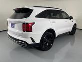 Thumbnail of 2023 Glacial White Pearl Kia Sorento