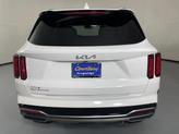 Thumbnail of 2023 Glacial White Pearl Kia Sorento