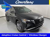 Photo of 2024 Phantom Black Hyundai TUCSON Hybrid
