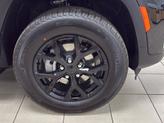 Thumbnail of 2025 Diamond Black Jeep Grand Cherokee
