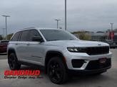 Photo of 2022 Silver Zynith Jeep Grand Cherokee