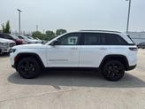 Thumbnail of 2023 Bright White Clearcoat Jeep Grand Cherokee
