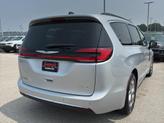 Thumbnail of 2023 Silver Mist Clearcoat Chrysler Pacifica