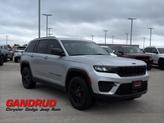 Photo of 2024 Silver Zynith Jeep Grand Cherokee