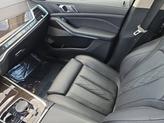 Thumbnail of 2023 Black Sapphire Metallic BMW X7
