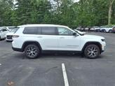 Thumbnail of 2023 Bright White Clearcoat Jeep Grand Cherokee L