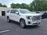 Thumbnail of 2022 White Frost Tri-Coat GMC Yukon XL