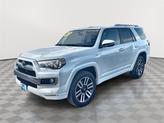 Photo of 2018 White Toyota 4Runner
