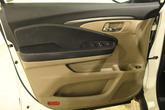 Thumbnail of 2019 White Diamond Pearl Honda Pilot
